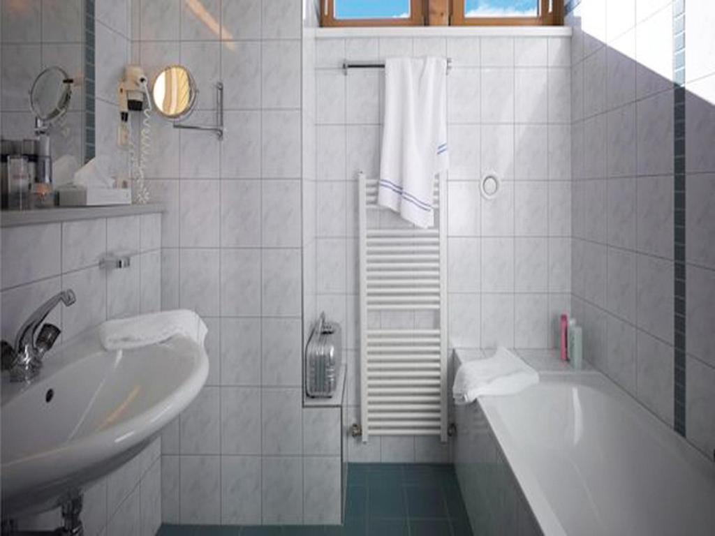 Landgasthof Bogner Absam Rom bilde